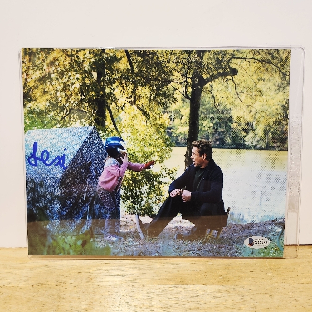 Lexi Autograph Photo - BAM Box - The Avengers - Iron Man - Tony Stark - Marvel